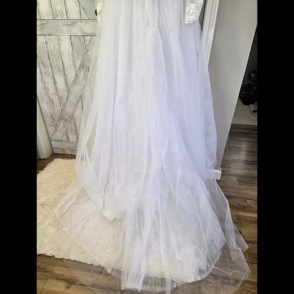 Lace Boho Bridal Gown with Long Sleeves Size 10 Beach Wedding New - Picture 11 of 12